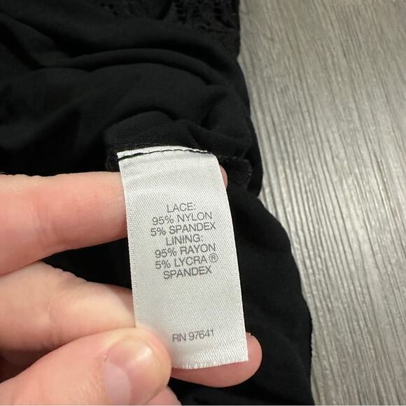 J. Jill Wearever Collection Black Lace 3/4 Sleeve Pullover Top Size SP - Picture 6 of 8